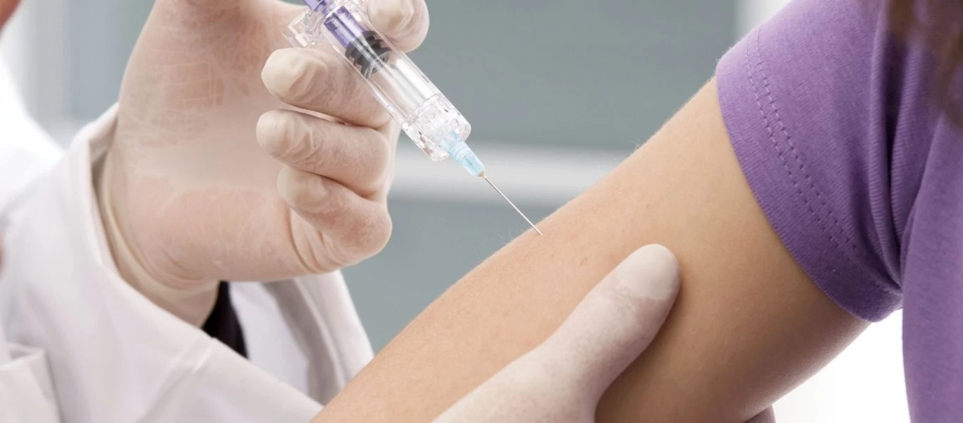 Εμβολιασμοί: Ανοίγει η πλατφόρμα για τους άνω των 85 ετών - Όλα όσα πρέπει να ξέρετε